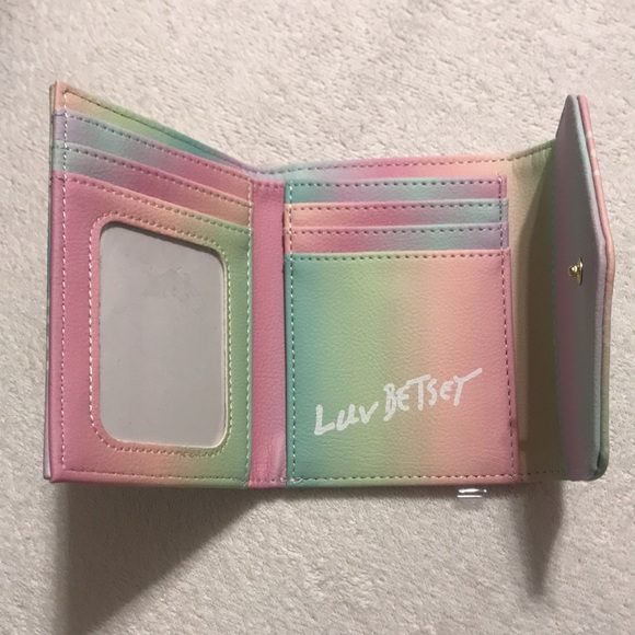 NWOT Betsey Johnson Wallet. - Picture 4 of 7